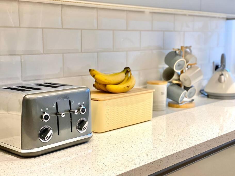 2Bdr Modern Apartment In Hammersmith West London Exteriör bild