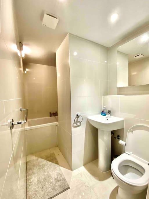 2Bdr Modern Apartment In Hammersmith West London Exteriör bild