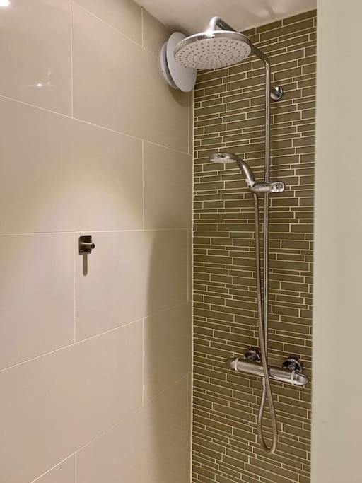 2Bdr Modern Apartment In Hammersmith West London Exteriör bild